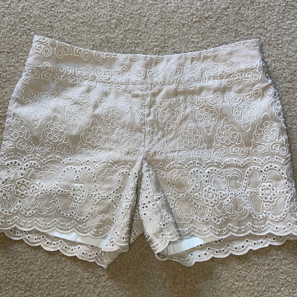 Embroidered Anthro tan and white scallop shorts